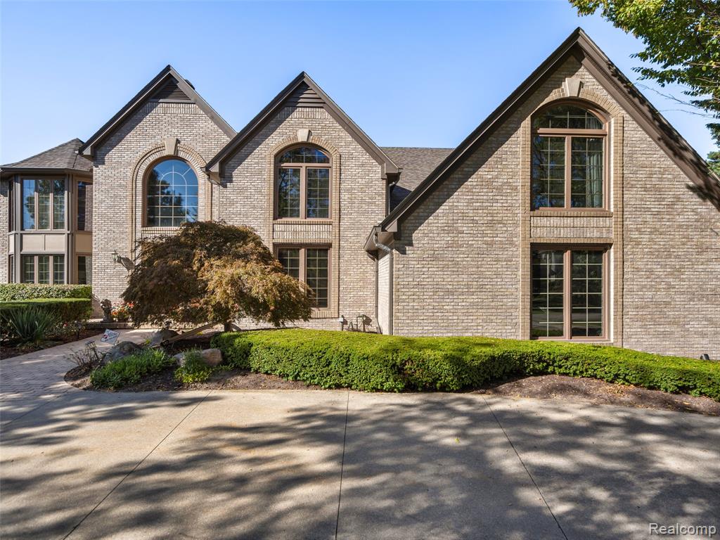 5724 Murfield Drive, Rochester, MI 48306 — Photo 3
