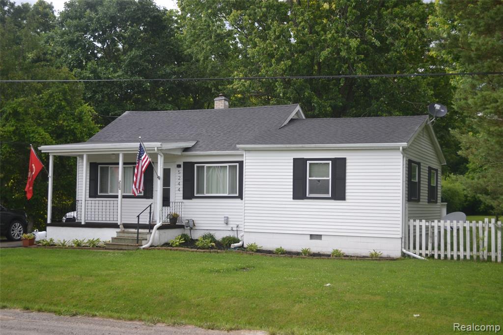 5244 Oleksyn Road, Flint, MI 48504