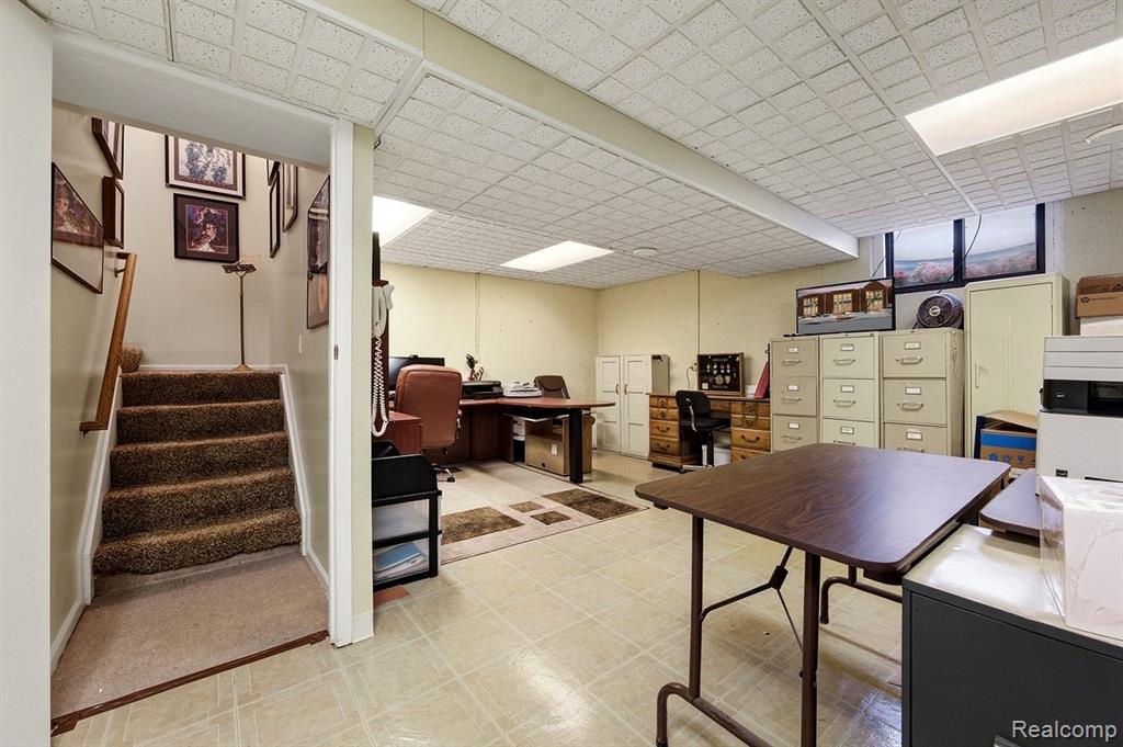 325 E Crescent Lane, Detroit, MI, 48207