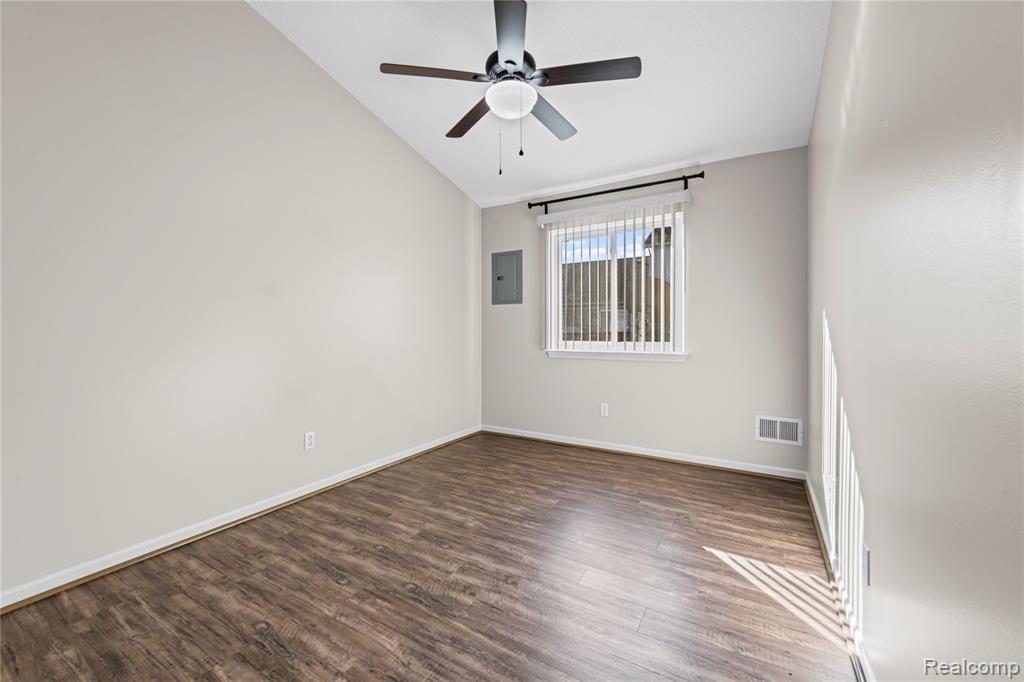 23351 Stiles Court, Brownstown, MI 48183 — Photo 13