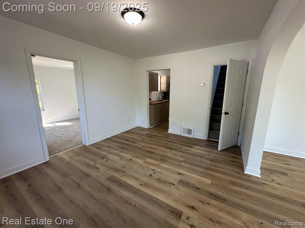 6089 Lapeer Road, Burton, MI 48509 — Photo 20