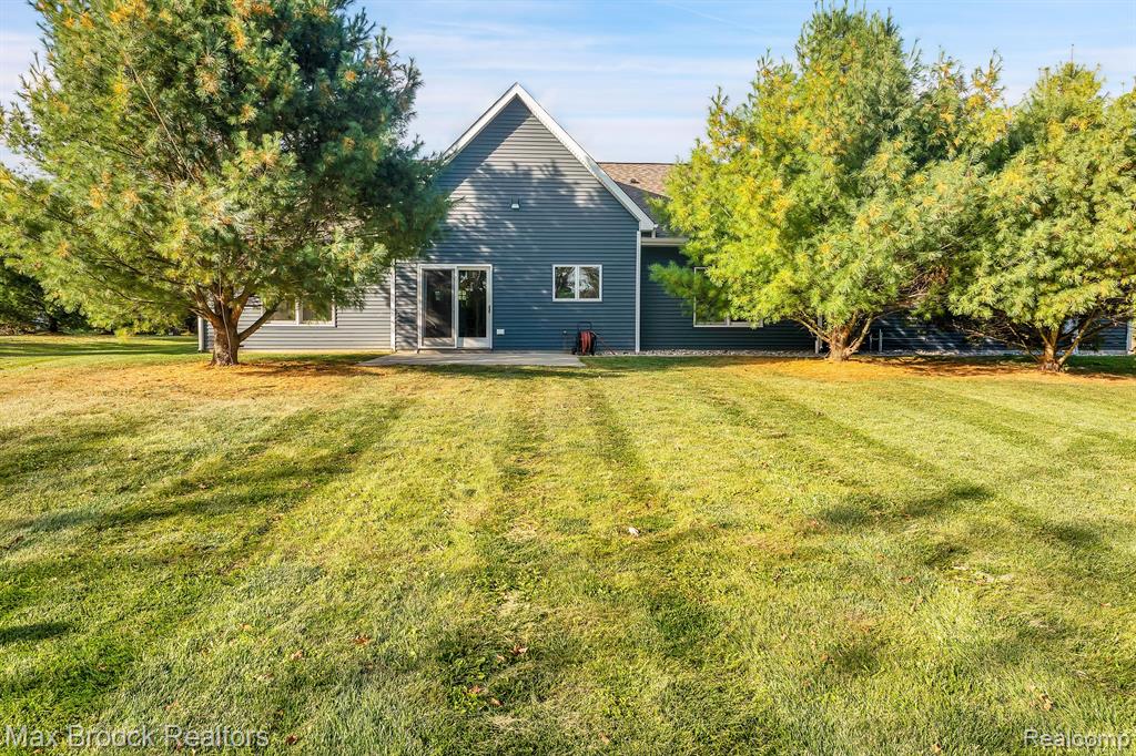 6300 HAZARD Road, Fenton, MI 48430 — Photo 32