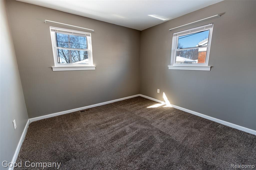9312 Pine Street, Taylor, MI — Photo 9