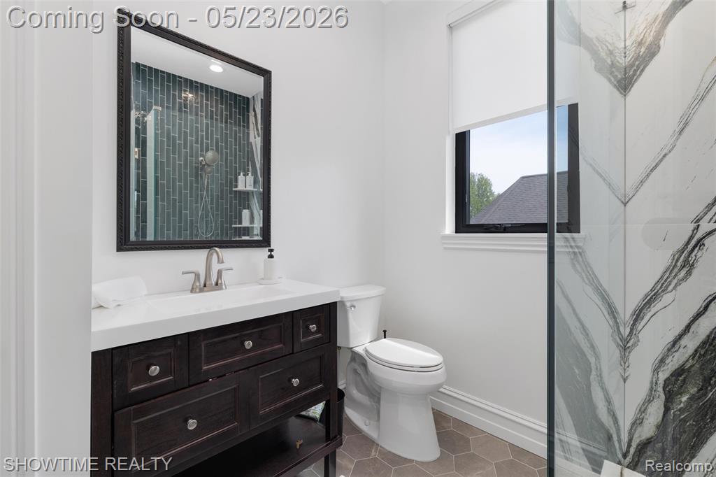 4805 Woodland Hills Drive, Rochester, MI 48306 — Photo 45