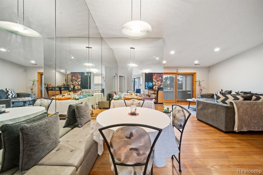 6540 RIDGEFIELD Circle, 204, West Bloomfield, MI — Photo 9