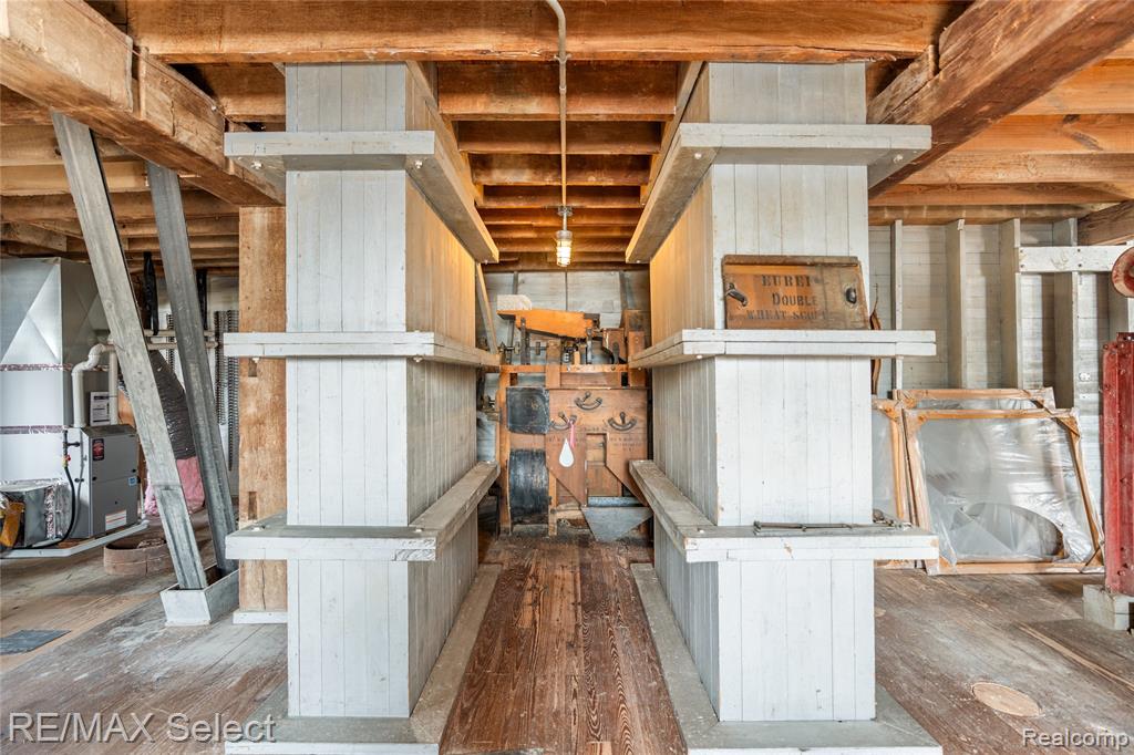 8572 Silver Lake Road, Linden, MI 48451 — Photo 43
