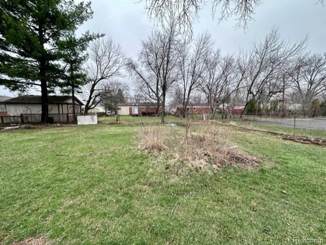 1612 Deering Street, Garden City, MI — Photo 6