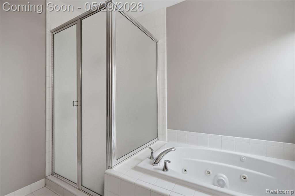 735 Kentbrook Drive, Commerce Twp, MI 48382 — Photo 30
