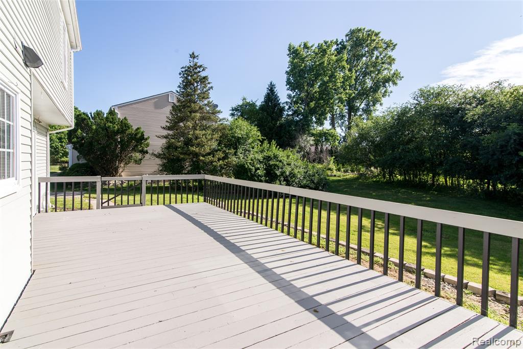 5587 Brompton Court, West Bloomfield, MI — Photo 5