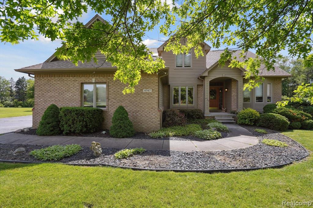 4747 WINDBERRY Lane, Milford, MI 48380 — Photo 2