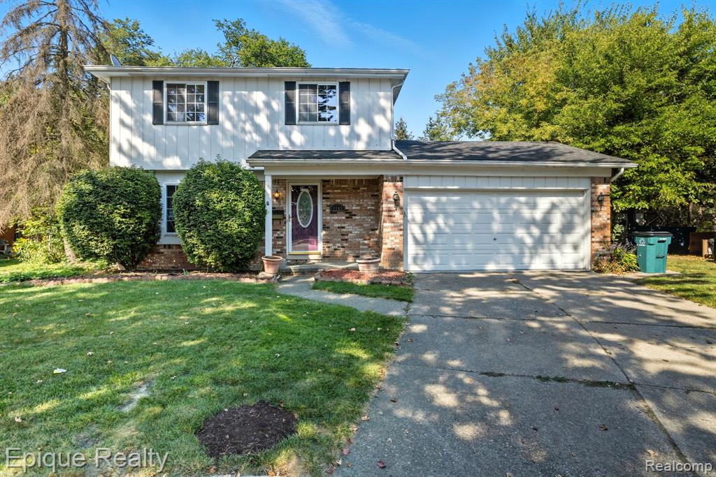 2263 Camilla Drive, Troy, MI 48083