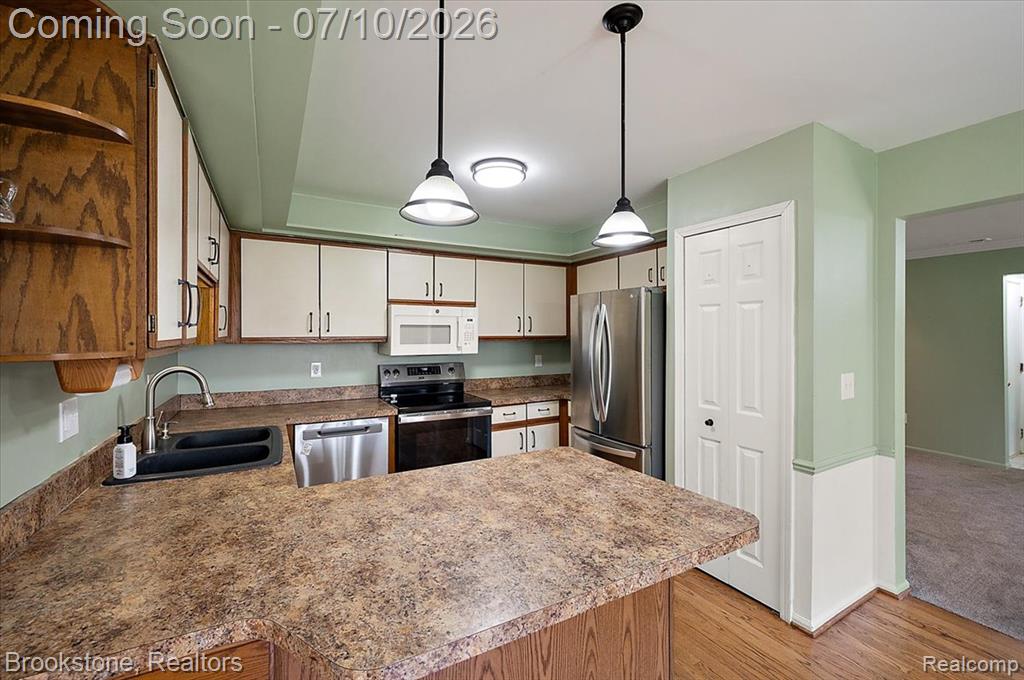904 Country Club Drive, Saint Clair Shores, MI 48082 — Photo 16
