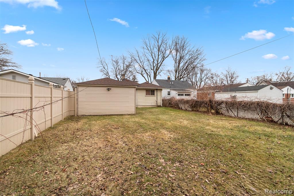5939 Robindale Avenue, Dearborn Heights, MI 48127 — Photo 26