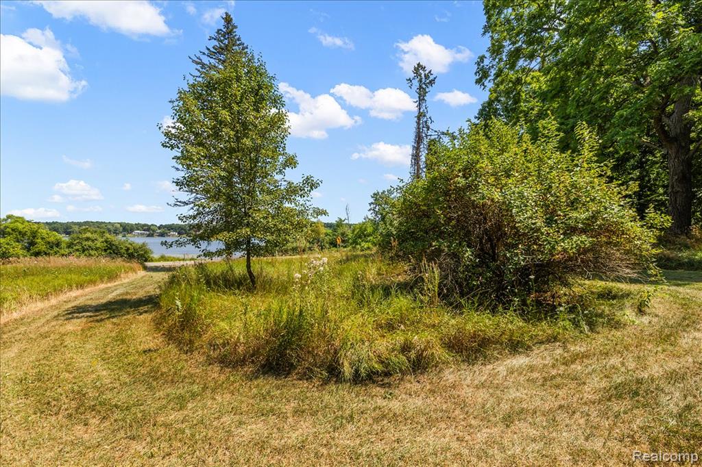 2770 Bogie Lake Road, White Lake, MI — Photo 30