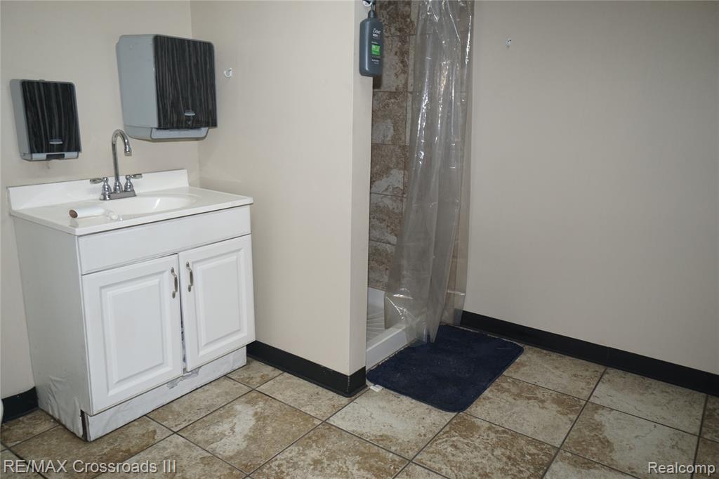 12950 HAGGERTY Road, Belleville, MI 48111 — Photo 23