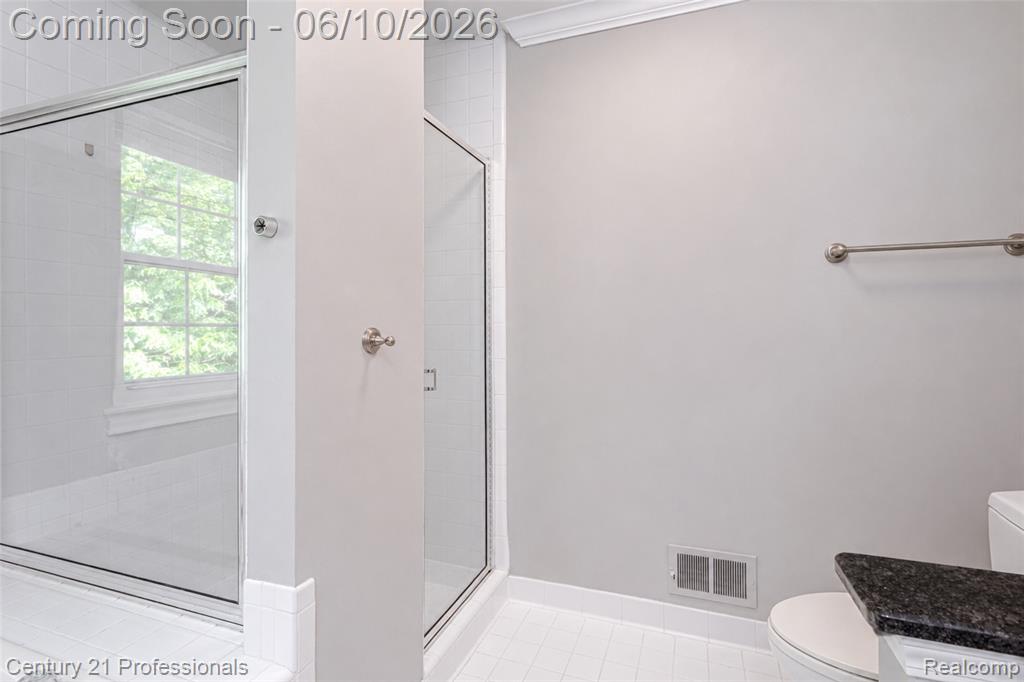 425 Cherry Grove Lane, Walled Lake, MI 48390 — Photo 47