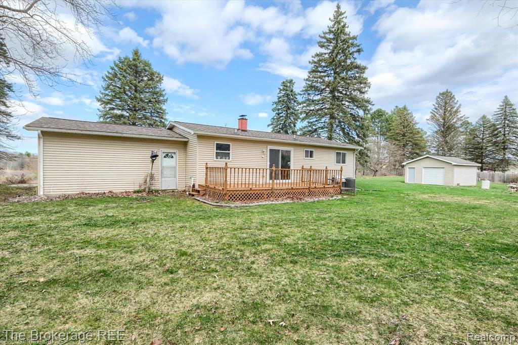 9370 Vienna Road, Otisville, MI 48463 — Photo 27