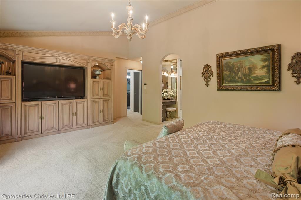 4713 Mada Court, West Bloomfield, MI — Photo 25