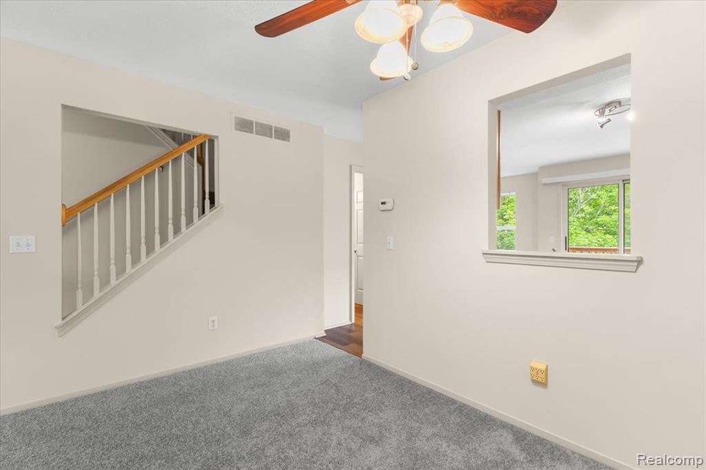 6680 CENTRAL CITY Parkway, Westland, MI — Photo 10
