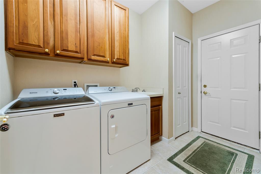 16680 Lyonhurst Circle, Northville, MI 48168 — Photo 24