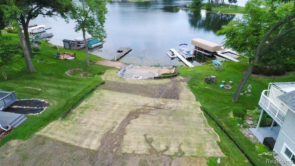 10418 KING Road, Davisburg, MI 48350 — Photo 38
