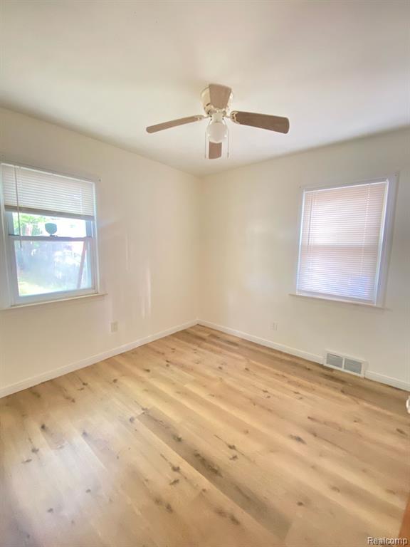 7762 Grayfield Street, Dearborn Heights, MI 48127 — Photo 12