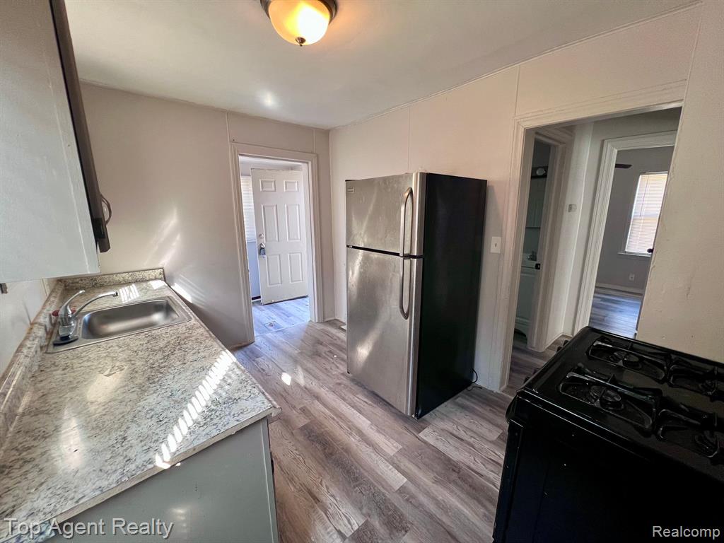 7511 ORCHARD Avenue, Warren, MI 48091 — Photo 5