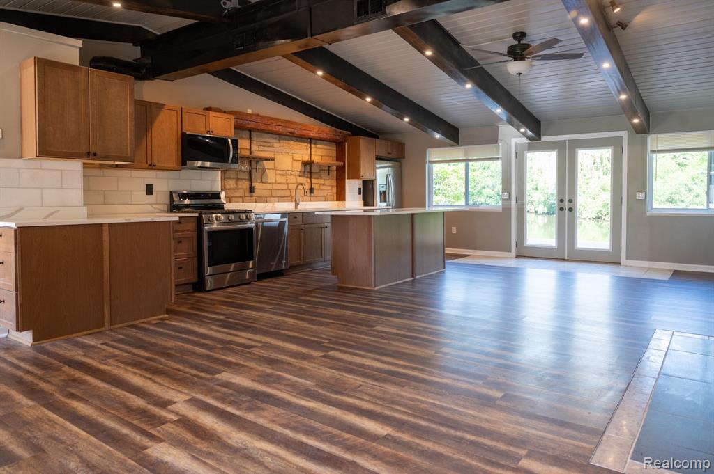 375 Lamothe Drive, Waterford, MI 48327 — Photo 8