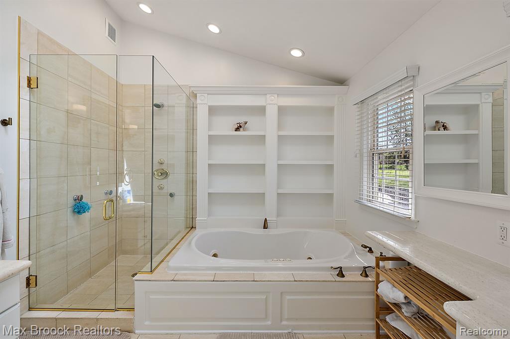 4384 SUNNINGDALE Drive, Bloomfield Hills, MI 48302 — Photo 23