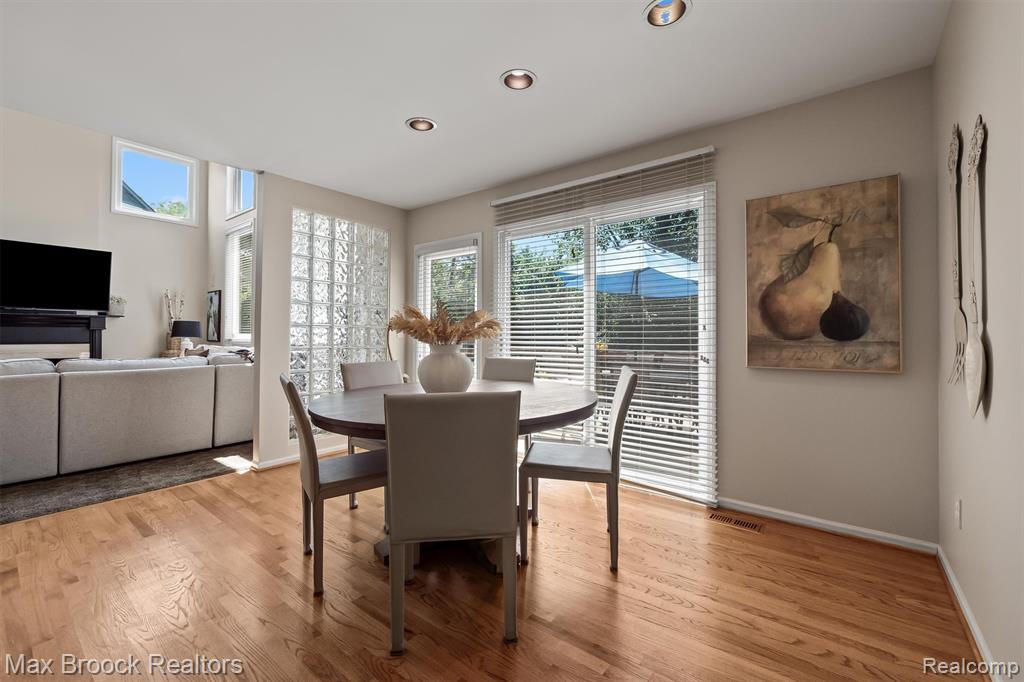 5101 Village Commons Drive, West Bloomfield, MI — Photo 18