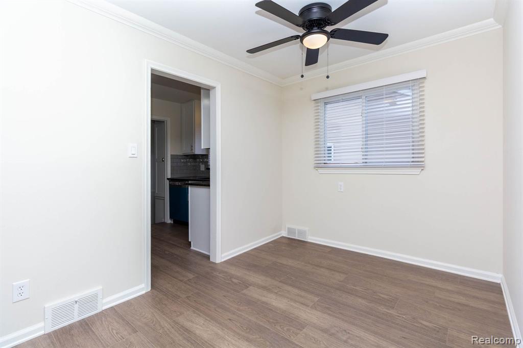 542 S Manitou Avenue, Clawson, MI — Photo 11