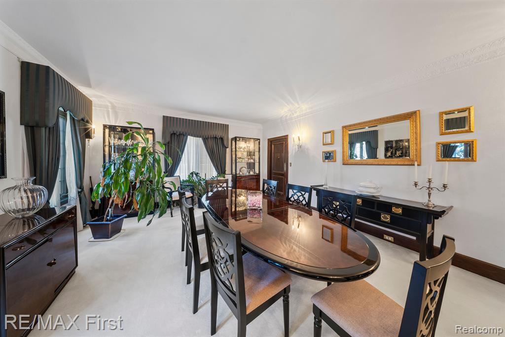 725 W BOSTON Boulevard, Detroit, MI 48202 — Photo 14