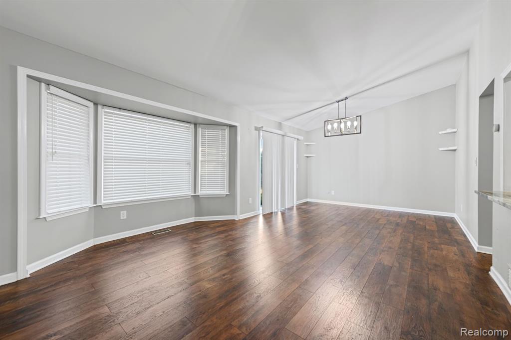 5216 Peekskill Drive, Sterling Heights, MI 48310 — Photo 15