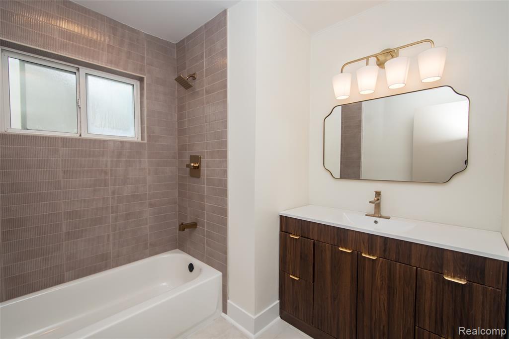 2330 Buckingham Avenue, Berkley, MI 48072 — Photo 21
