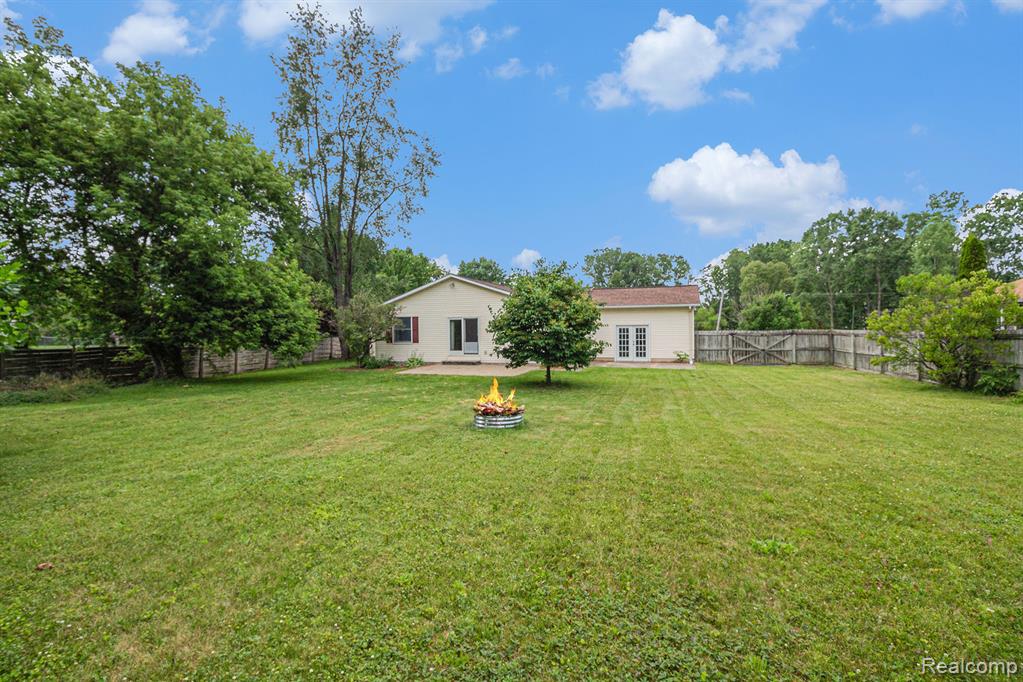 5511 Wakefield Road, Grand Blanc, MI 48439 — Photo 4