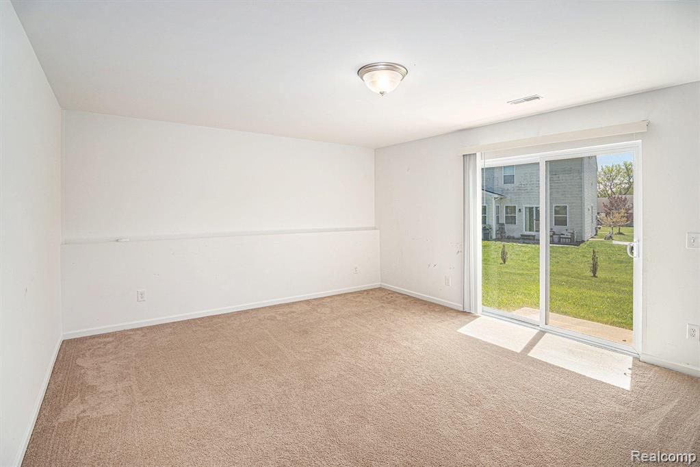 823 Glenlivet Street, Howell, MI 48843 — Photo 9