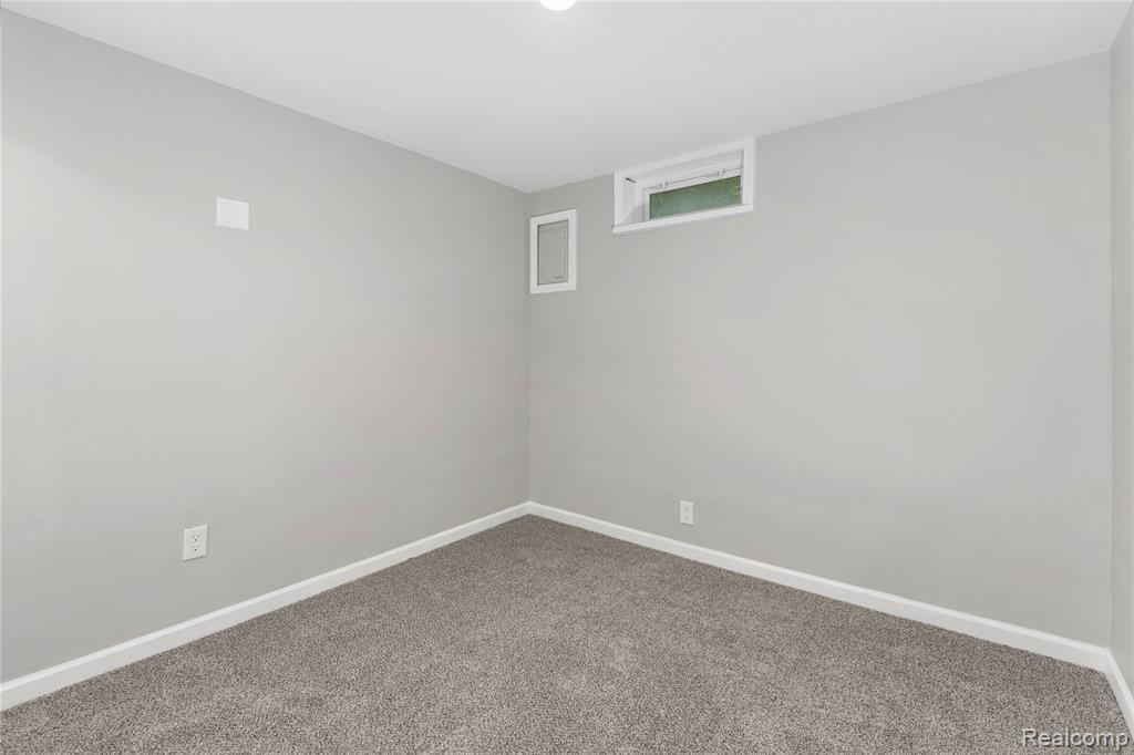 11476 Delmar Drive, Fenton, MI 48430 — Photo 30