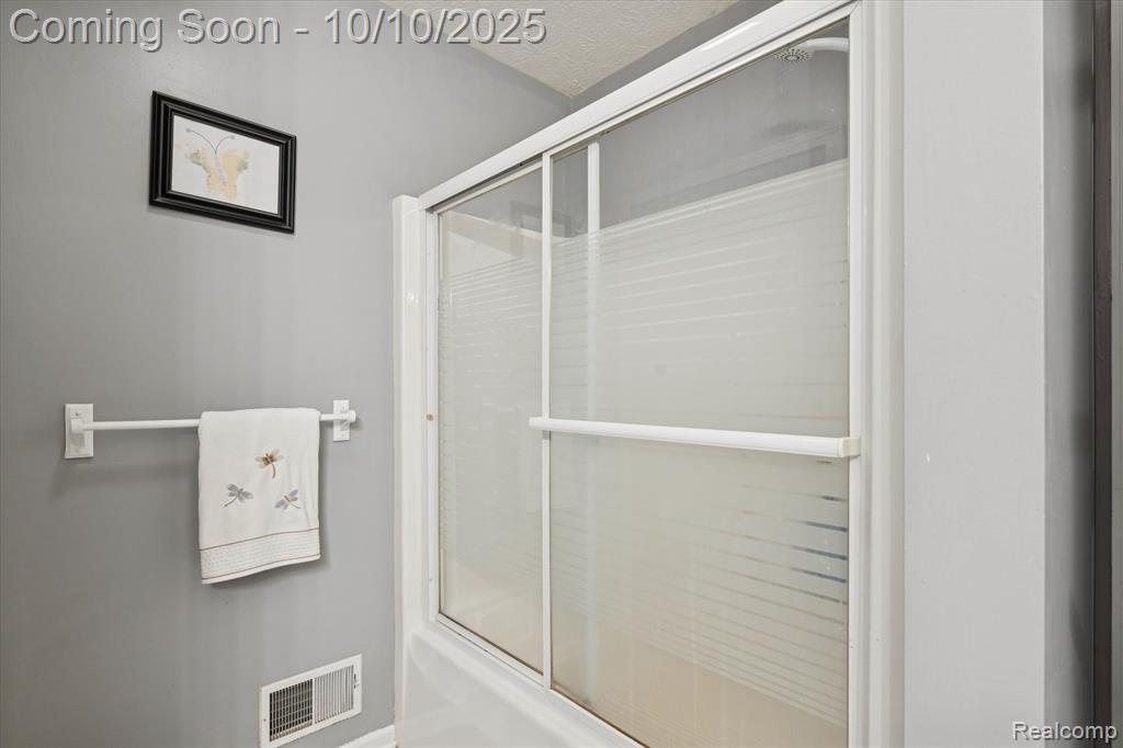 5174 Weller Road, Gregory, MI 48137 — Photo 28