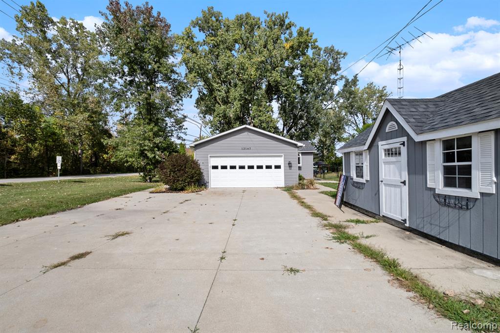 12147 Torrey Road, Fenton, MI 48430 — Photo 17