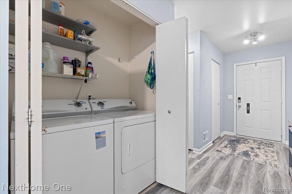 8564 Fox River Drive, Fowlerville, MI 48836 — Photo 14