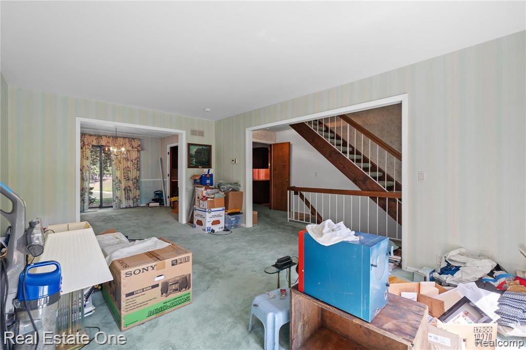2 Brookwood Lane, Dearborn, MI 48120 — Photo 5