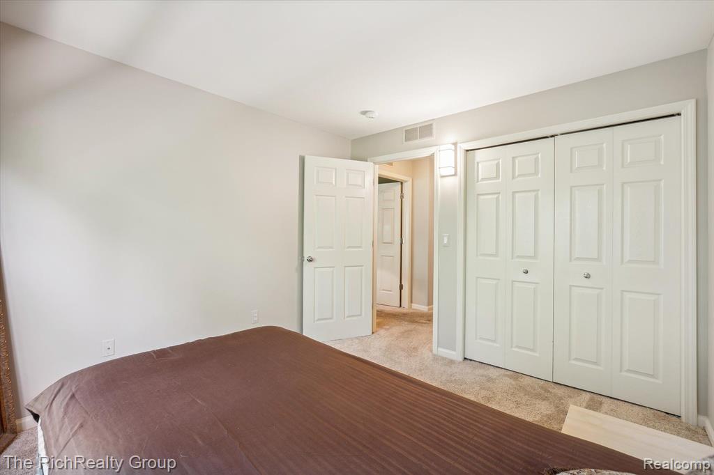 39640 ROCKCREST Lane, Northville, MI 48168 — Photo 15