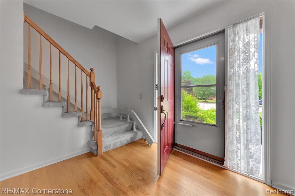 41899 CONNERWOOD Court, Canton, MI 48187 — Photo 3