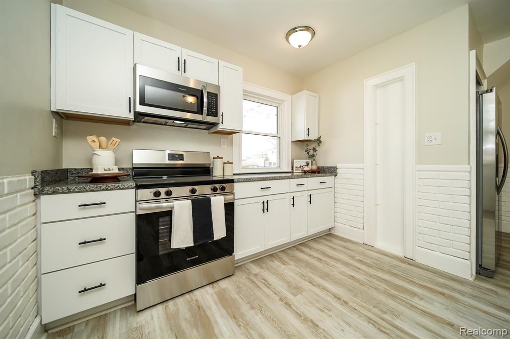 11399 Seminole, Redford, MI 48239 — Photo 20