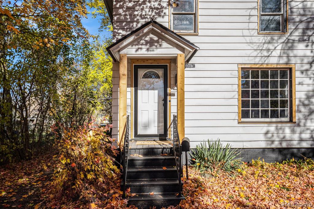 407 E Elizabeth Street, Fenton, MI 48430 — Photo 3
