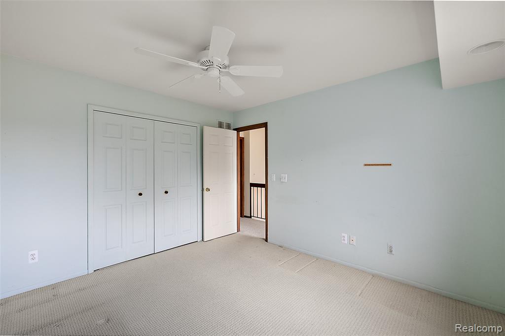 23243 Farmington Road, Farmington, MI 48336 — Photo 27