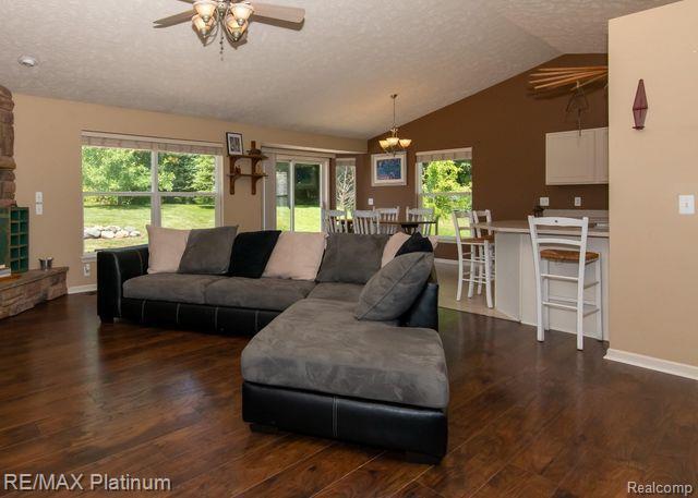 792 GLENLIVET Street, Howell, MI 48843 — Photo 15