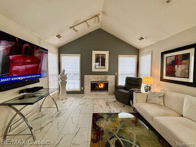 28560 CARLTON WAY Drive, Novi, MI 48377 — Photo 6
