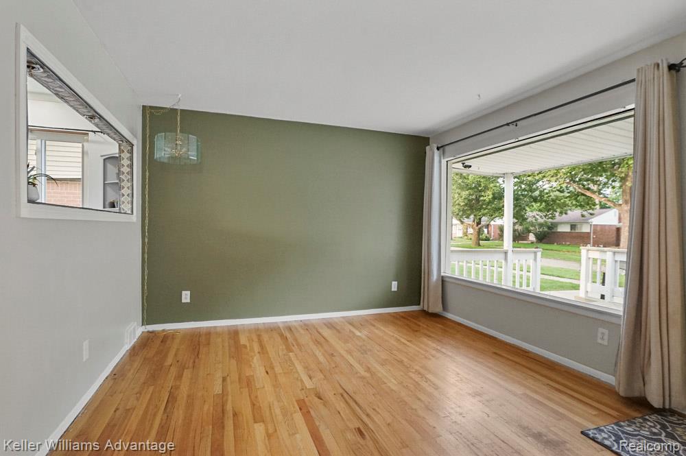 834 Forest Street, Westland, MI 48186 — Photo 4