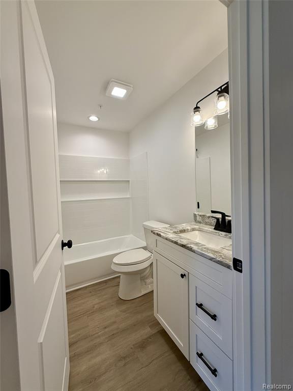 435 Village Drive, Walled Lake, MI 48390 — Photo 14